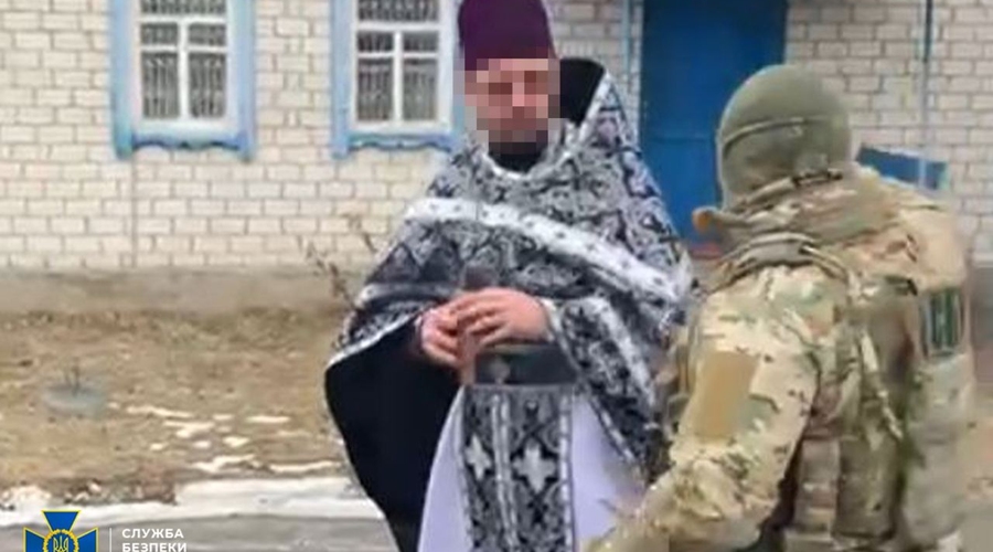 Шпион в рясе