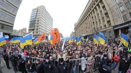 За и против. Марши и митинги  в Москве