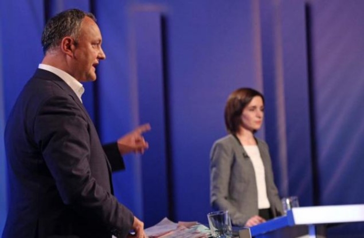 Додон пугает войной. И обвиняет Санду