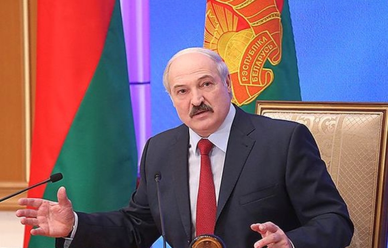 Батька зовет американцев на Украину