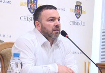 Социалисты обратятся в правоохранительные органы в связи с некачественным ремонтом дорог в Кишинёве