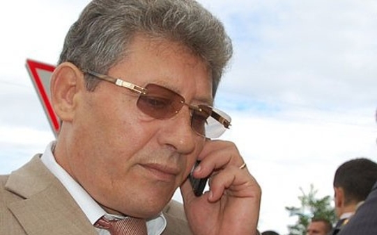У Гимпу зазвонил телефон...