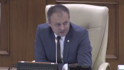 Глава парламента зовет протестующих на переговоры