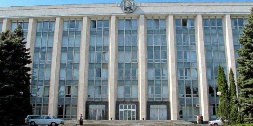 Правительство обещает создать инструмент мониторинга громких случаев коррупции до 15 января