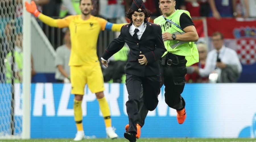 Pussy-pussy, gaa-gaa-gaa. Почему Pussy Riot в России теперь позволено почти все