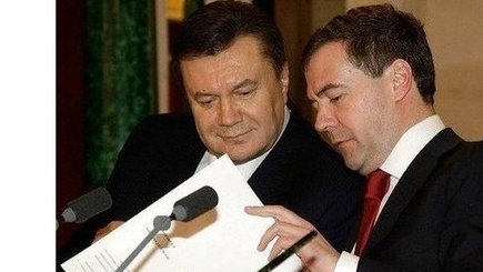 Украина не откажется от России ради евроинтеграции - Виктор Янукович