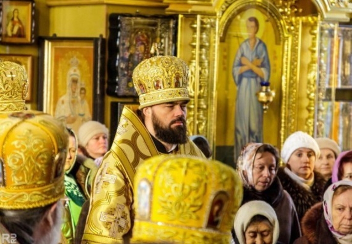 Православные верующие вступили в Страстную неделю