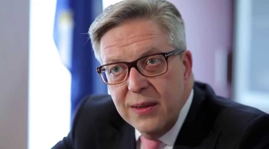 Пиркка Тапиола опровергает лозунг о
