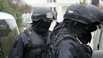 По делу об уклонении от уплаты налогов проводятся обыски в ФК 