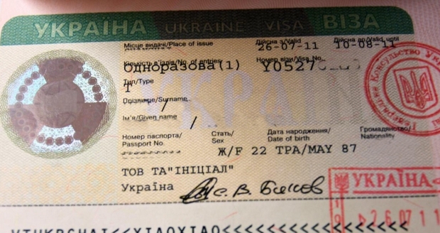 Молния! Украина выходит из СНГ и вводит визовый режим с Россией
