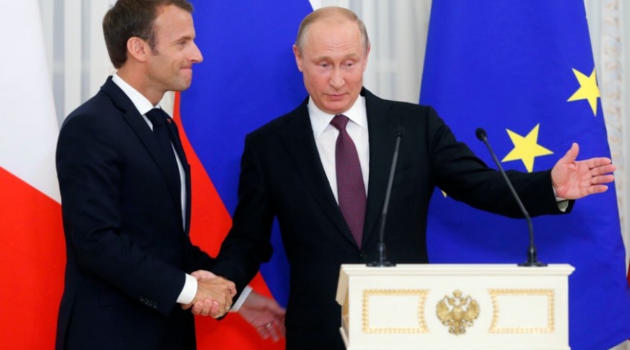 Экономика и мистицизм в Питере. Как Путин Макроном попользовался